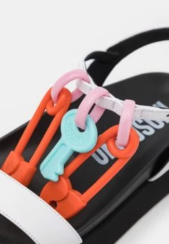 MOSCHINO Sandals - Bianco -MOSCHINO SHOP 00e765398fc5426888fe91b36bfb9264