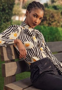 MOSCHINO ALL OVER EGG - Button-down Blouse - Black