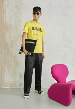 MOSCHINO Print T-shirt - Yellow