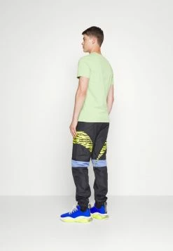 MOSCHINO Print T-shirt - Green -MOSCHINO SHOP 0bc83e4361e04149ad0c573ec60ef2f3