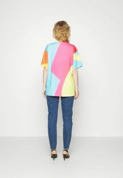 MOSCHINO PROJECTION - Print T-shirt - Fantasy -MOSCHINO SHOP 0bd77be174254293ae85bcc1bc852831