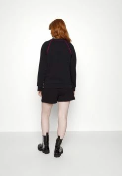 MOSCHINO EMBROIDERED SEASONAL - Sweatshirt - Black 12 MOSCHINO EMBROIDERED SEASONAL - Sweatshirt - Black -MOSCHINO SHOP 0f7a49d838664f2bac8bc75e980aba01