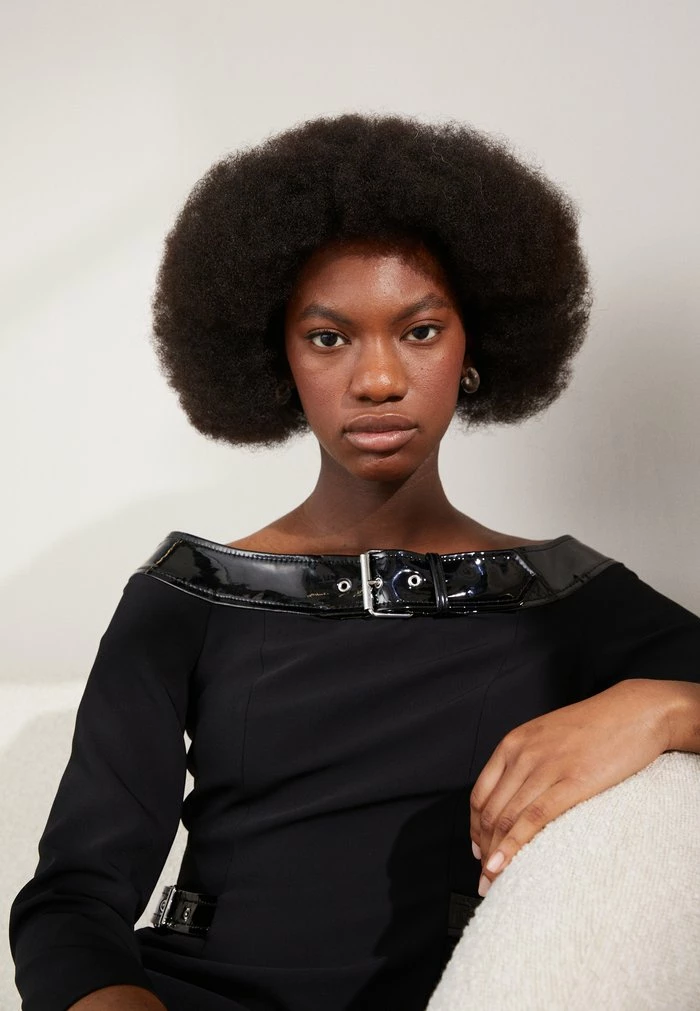 MOSCHINO BONDAGE BUCKLE - Shift Dress - Black 1 MOSCHINO BONDAGE BUCKLE - Shift Dress - Black