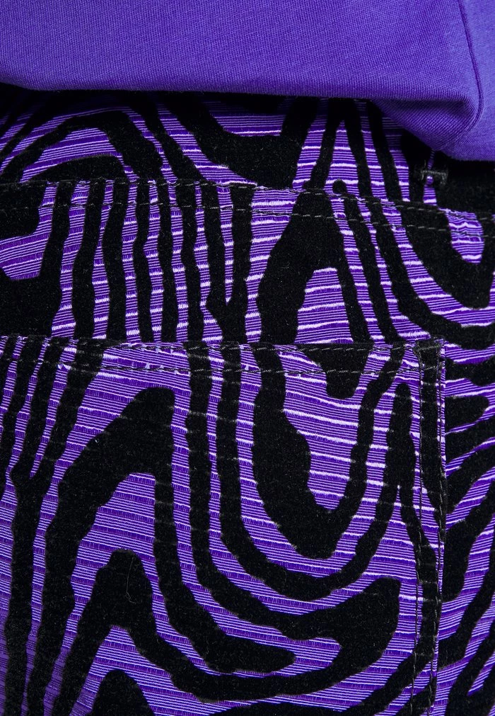 MOSCHINO TROUSERS - Trousers - Fantasy Blue 8 MOSCHINO TROUSERS - Trousers - Fantasy Blue - Image 8