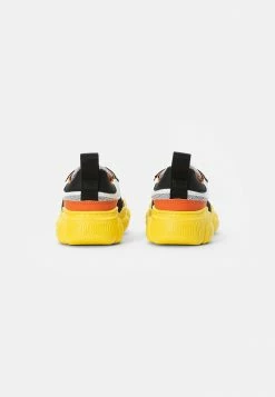 MOSCHINO UNISEX - Trainers - White/black/orange/white 8 MOSCHINO UNISEX - Trainers - White/black/orange/white -MOSCHINO SHOP 246021684f30459a96a1d5c593c4711c
