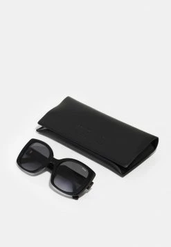 MOSCHINO Sunglasses - Black -MOSCHINO SHOP 274a1b4e8ef143a2ba18f3913d144457