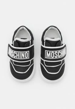 MOSCHINO UNISEX - Trainers - Black/white 9 MOSCHINO UNISEX - Trainers - Black/white -MOSCHINO SHOP 293b226cb73f438db1683352e0f00a7b