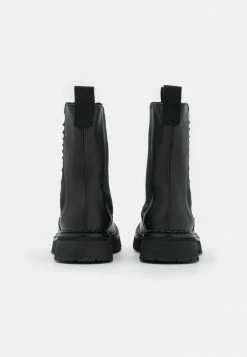 MOSCHINO Classic Ankle Boots - Nero -MOSCHINO SHOP 2ed3b8efac0d466ea12e1f4c78243521