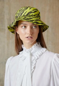MOSCHINO Button-down Blouse - White 11 MOSCHINO Button-down Blouse - White -MOSCHINO SHOP 31dc1cbf6eba403eaa24ab984ff33f41