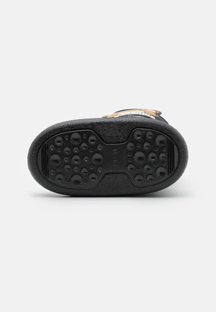MOSCHINO TEDDY BEAR PATCH UNISEX - Winter Boots - Black 5 MOSCHINO TEDDY BEAR PATCH UNISEX - Winter Boots - Black - Image 5