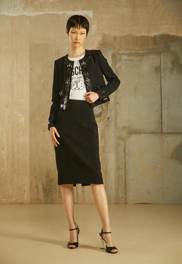 MOSCHINO BONDAGE BUCKLE - Blazer - Fantasy Black 1 MOSCHINO BONDAGE BUCKLE - Blazer - Fantasy Black