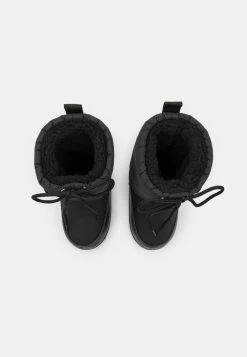 MOSCHINO TEDDY BEAR PATCH UNISEX - Winter Boots - Black 9 MOSCHINO TEDDY BEAR PATCH UNISEX - Winter Boots - Black -MOSCHINO SHOP 36676b8fa87f4816a2c8751683ed89ae