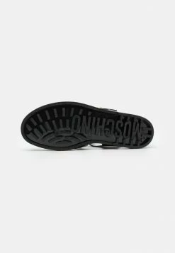 MOSCHINO Pool Slides - Nero 10 MOSCHINO Pool Slides - Nero -MOSCHINO SHOP 3a7d58fe3e4b42f29b2f35aaa5377fac