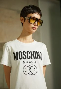 MOSCHINO DOUBLE SMILE - Print T-shirt - Fantasy White 10 MOSCHINO DOUBLE SMILE - Print T-shirt - Fantasy White -MOSCHINO SHOP 3c32af82a0c244e881d599ad35bfa597