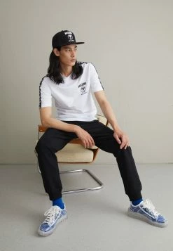 MOSCHINO Print T-shirt - Fantasy White