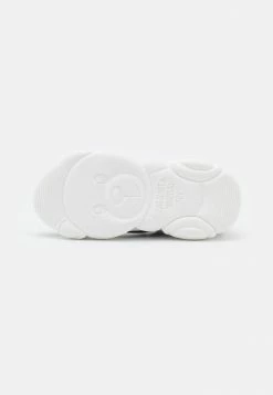 MOSCHINO UNISEX - Trainers - White/black/red 10 MOSCHINO UNISEX - Trainers - White/black/red -MOSCHINO SHOP 401149219cf945ebafec8cf43449168d