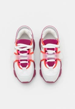 MOSCHINO Trainers - Fantasy Color -MOSCHINO SHOP 45ef861467a046debce57a6f5bd5883c