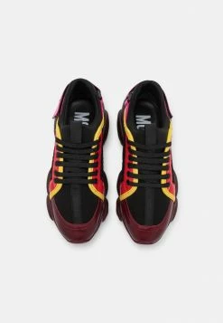 MOSCHINO Trainers - Fantasy Color -MOSCHINO SHOP 4f1b6562ad8e4f828e37bc743cdb3601