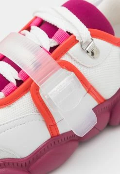 MOSCHINO Trainers - Fantasy Color -MOSCHINO SHOP 4fe38a0887eb41f49057478312a91431