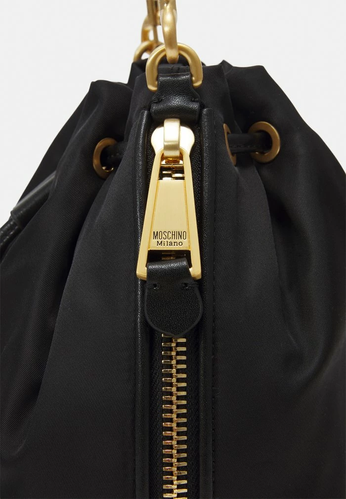 MOSCHINO LETTERING SHOULDER BAG - Handbag - Black 4 MOSCHINO LETTERING SHOULDER BAG - Handbag - Black - Image 4
