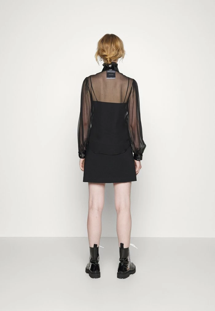 MOSCHINO BONDAGE BUCKLE - Blouse - Black 4 MOSCHINO BONDAGE BUCKLE - Blouse - Black - Image 4