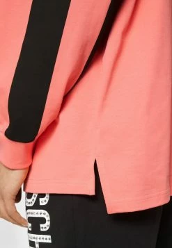 MOSCHINO Long Sleeved Top - Fucsia -MOSCHINO SHOP 527e8c8da3804277b41992946e5be896