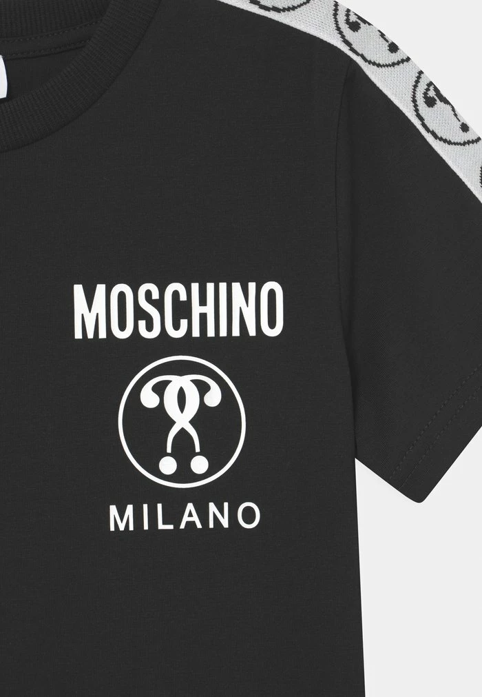 MOSCHINO UNISEX - Print T-shirt - Black 3 MOSCHINO UNISEX - Print T-shirt - Black - Image 3