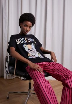 MOSCHINO TEDDY PATCHWORK - Print T-shirt - Black