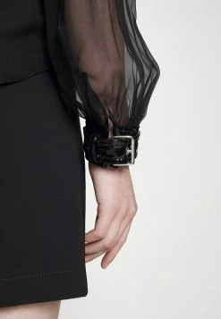 MOSCHINO BONDAGE BUCKLE - Blouse - Black 17 MOSCHINO BONDAGE BUCKLE - Blouse - Black -MOSCHINO SHOP 5f2019d4d9994d688b03e5d8f7d2c4b0