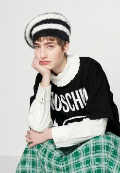 MOSCHINO INSTITUTIONAL LOGOS - Print T-shirt - Black -MOSCHINO SHOP 62170ad679454b5589a27c31807f6b75