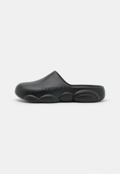 MOSCHINO SHOP 31 MOSCHINO Clogs - Nero
