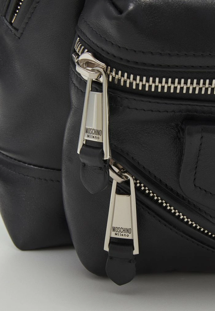 MOSCHINO BIKER BAG UNISEX - Rucksack - Black 4 MOSCHINO BIKER BAG UNISEX - Rucksack - Black - Image 4