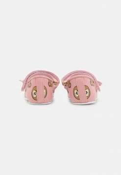 MOSCHINO NEWBORN MARY JANE TEDDY BEAR ALL OVER PRINT - First Shoes - Pink -MOSCHINO SHOP 69c6060c35d245cc9aa0860e3c265b66