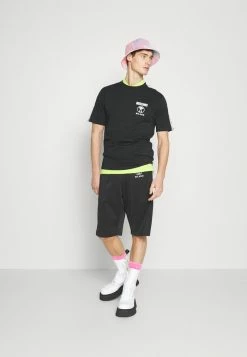 MOSCHINO Print T-shirt - Black -MOSCHINO SHOP 6db68ca159a24f0487be578b4003f687
