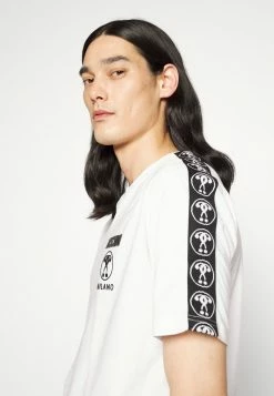 MOSCHINO Print T-shirt - Fantasy White -MOSCHINO SHOP 6f2d98c72b5d4639bb62f9c165330986