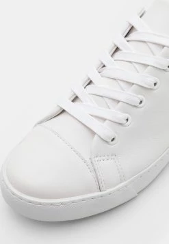 MOSCHINO Trainers - Bianco -MOSCHINO SHOP 6fd85d9195b748dd937f1a2487f69218