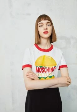 MOSCHINO DINER GROUP - Print T-shirt - White -MOSCHINO SHOP 723d6d865a05459d977b04b3d093a305