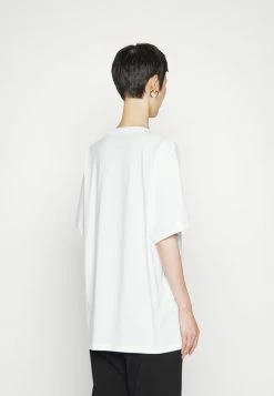 MOSCHINO VINYL COUTURE MILANO - Print T-shirt - Fantasy White -MOSCHINO SHOP 7b9ca7a26b4a49d3af01c77a6f2a8b00