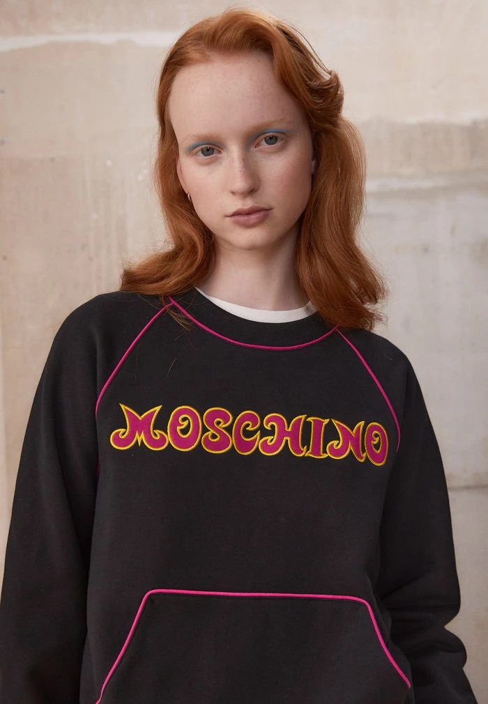 MOSCHINO EMBROIDERED SEASONAL - Sweatshirt - Black 3 MOSCHINO EMBROIDERED SEASONAL - Sweatshirt - Black - Image 3
