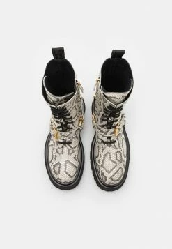 MOSCHINO Lace-up Boots - Roccia 9 MOSCHINO Lace-up Boots - Roccia -MOSCHINO SHOP 7ef03edfba5a4ec5a08f9f5270749937