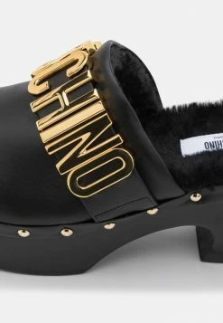 MOSCHINO Clogs - Nero -MOSCHINO SHOP 8cabf44b418a4dc4a7744c0e129af8ec