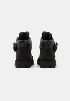 MOSCHINO Ankle Boots - Nero -MOSCHINO SHOP 8fde99d5376248a882f1144bb4281318