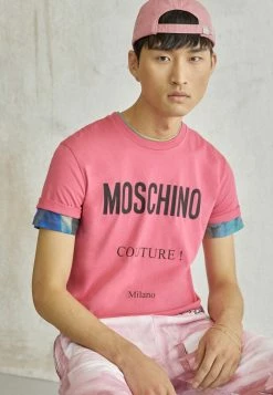MOSCHINO Print T-shirt - Fucsia -MOSCHINO SHOP 9ecf3aaac81f4a2dad4276d7b38ad1cb