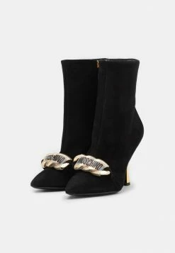 MOSCHINO Classic Ankle Boots - Nero -MOSCHINO SHOP a13147af2a4e4e38b373f30a7bfb208c