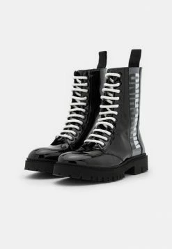 MOSCHINO Lace-up Ankle Boots - Nero -MOSCHINO SHOP a311ff701b0c40a6a35c8c5f73555209