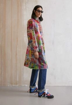 MOSCHINO RAIN COAT - Waterproof Jacket - Fantasy