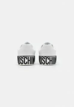 MOSCHINO Trainers - Bianco -MOSCHINO SHOP a6f9822db14c4b2da471a96e1f3b312c