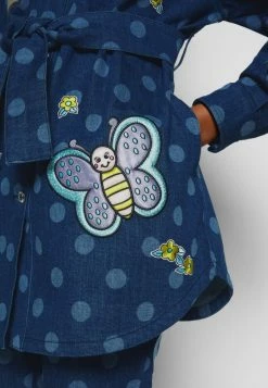MOSCHINO ANIMAL PATCHES - Denim Dress - Blue Denim 13 MOSCHINO ANIMAL PATCHES - Denim Dress - Blue Denim -MOSCHINO SHOP a78bfbf8244842f1b62ab3c0882ff2aa