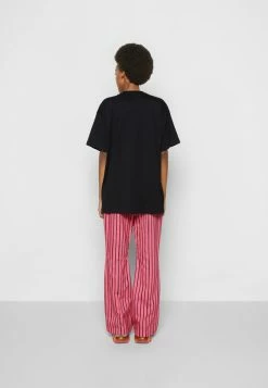 MOSCHINO TEDDY PATCHWORK - Print T-shirt - Black -MOSCHINO SHOP b96ce2e924624feba184184d38c0e627