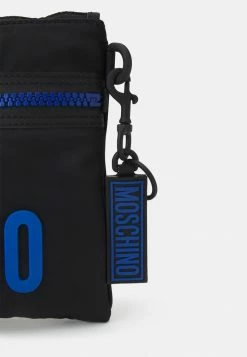 MOSCHINO UNISEX - Wash Bag - Black -MOSCHINO SHOP bfa3e9dabedc43c492b75550f2c7e3d3